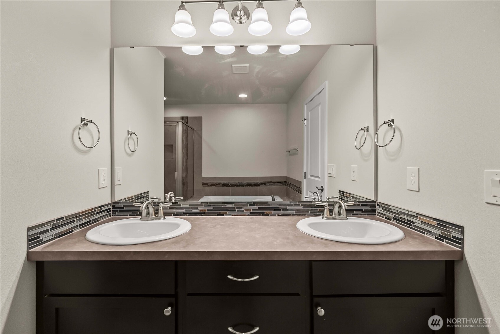 6705 139th Street Ct E, Puyallup, WA 98373