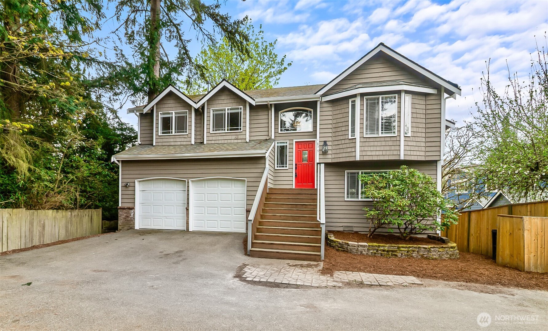 1839 NE 172nd Street , Shoreline, WA 98155