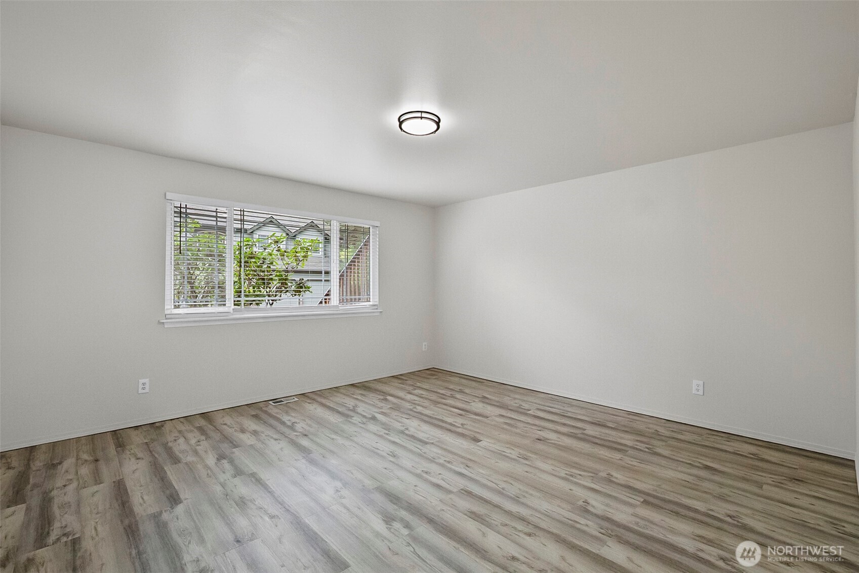 1839 NE 172nd Street , Shoreline, WA 98155