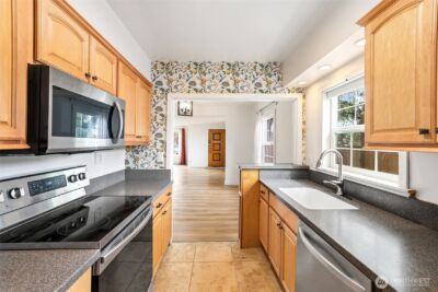 408 S 49th Street , Tacoma, WA 98408 - Photo 11