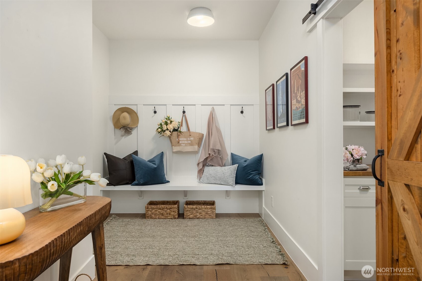 10717 NE Manitou Park Boulevard , Bainbridge Island, WA 98110