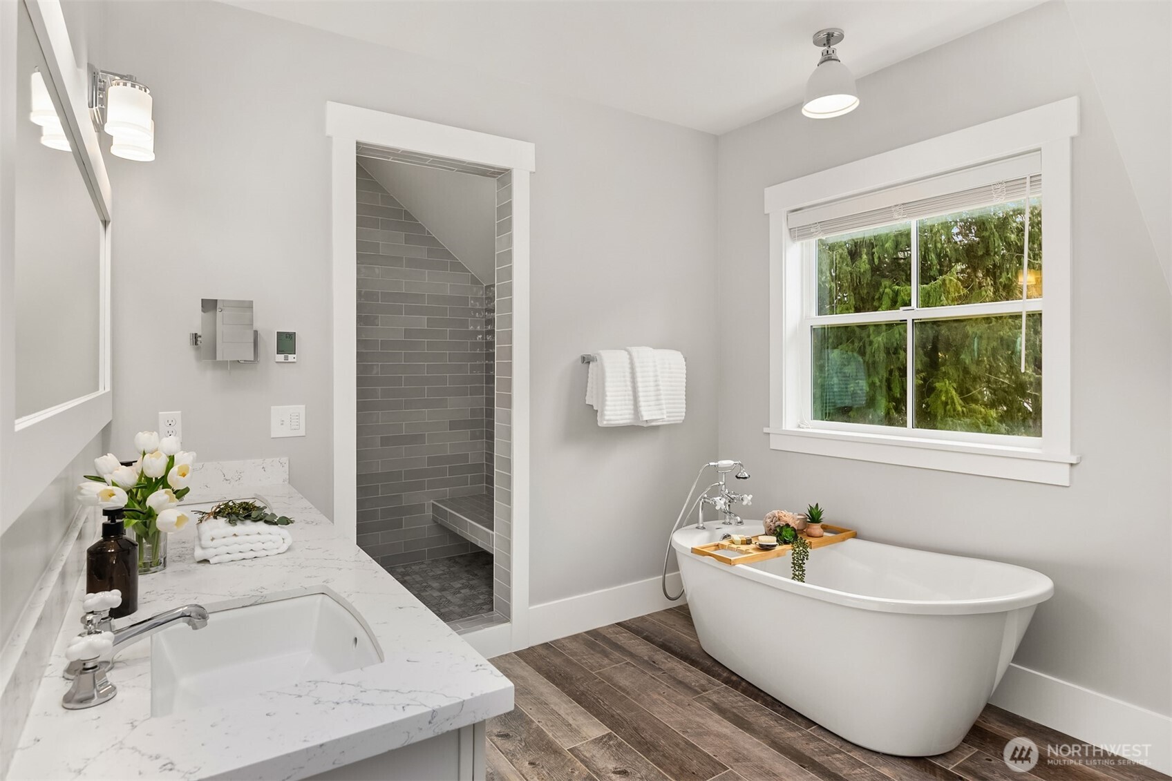 10717 NE Manitou Park Boulevard , Bainbridge Island, WA 98110