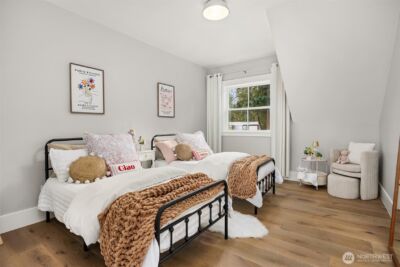 10717 NE Manitou Park Boulevard , Bainbridge Island, WA 98110 - Photo 28