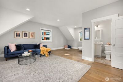 10717 NE Manitou Park Boulevard , Bainbridge Island, WA 98110 - Photo 30