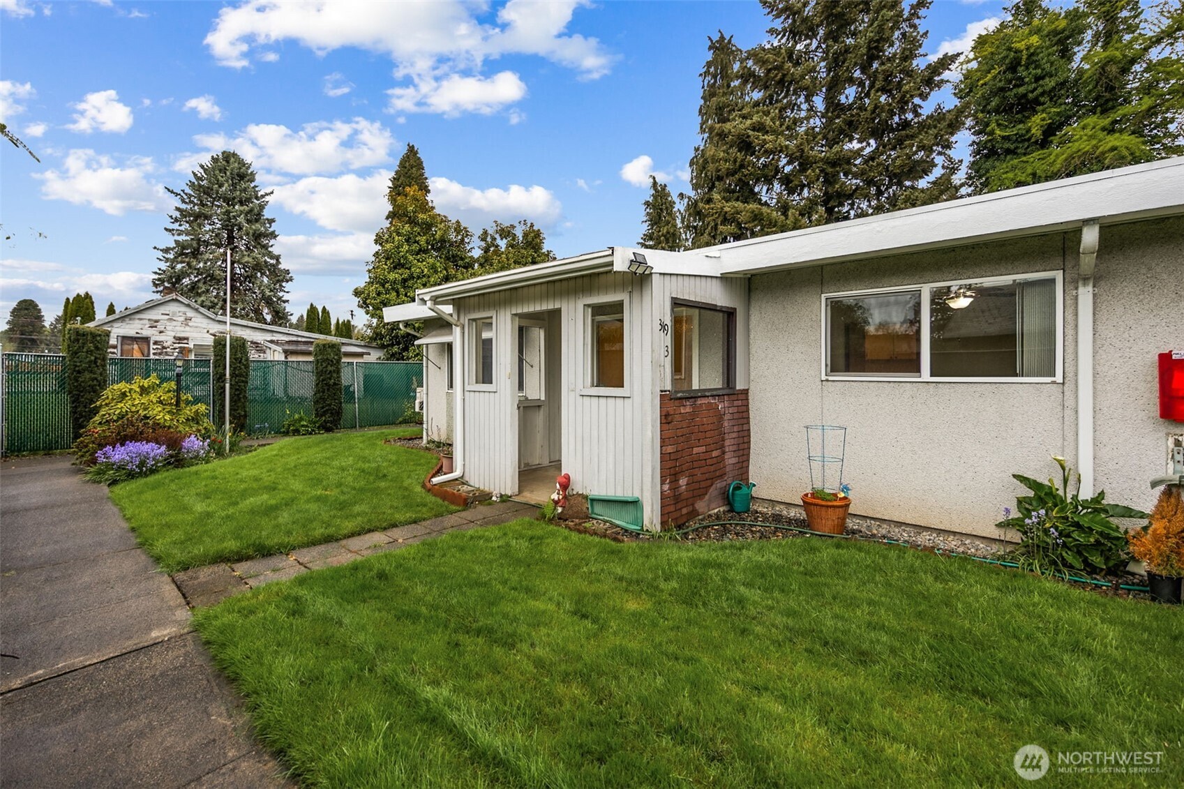 319 7th Place SE, Puyallup, WA 98372