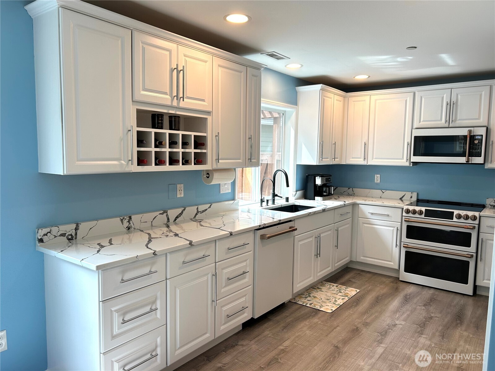 2817 Hannen Street , Dupont, WA 98327-8747