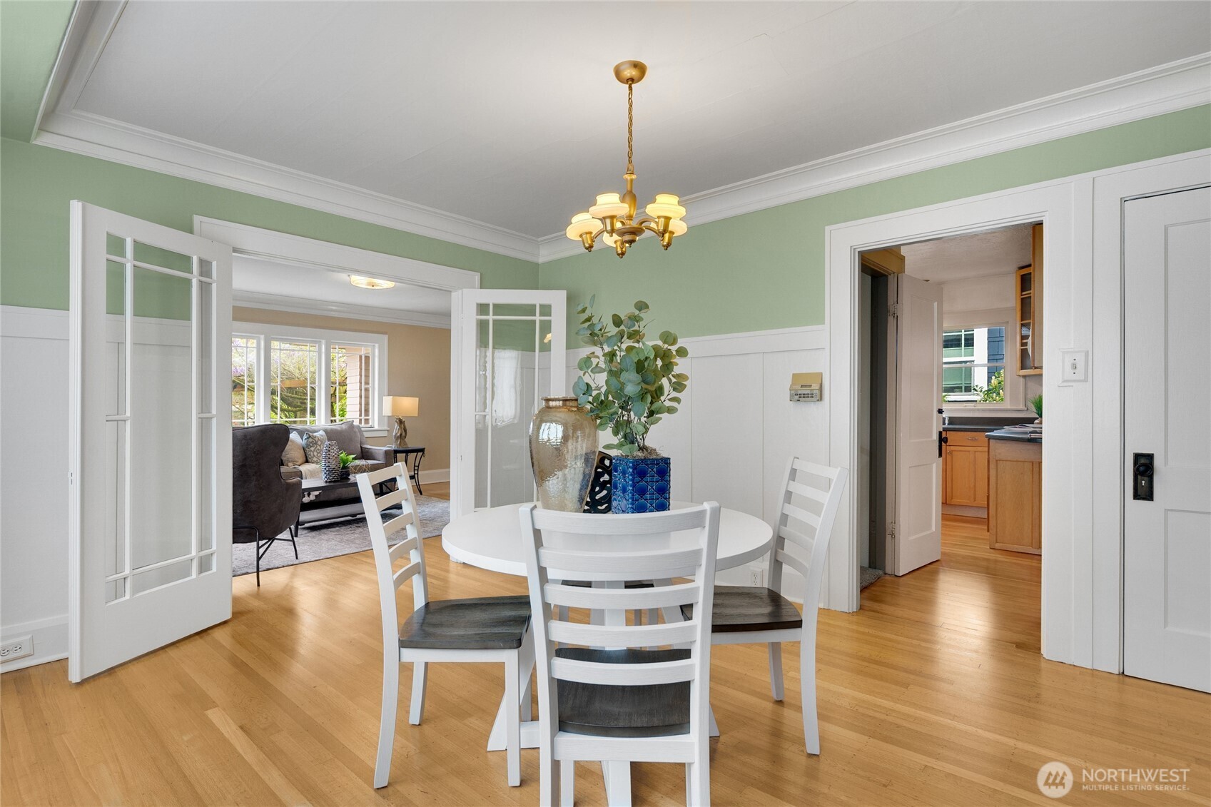 1018 NE 62nd Street , Seattle, WA 98115