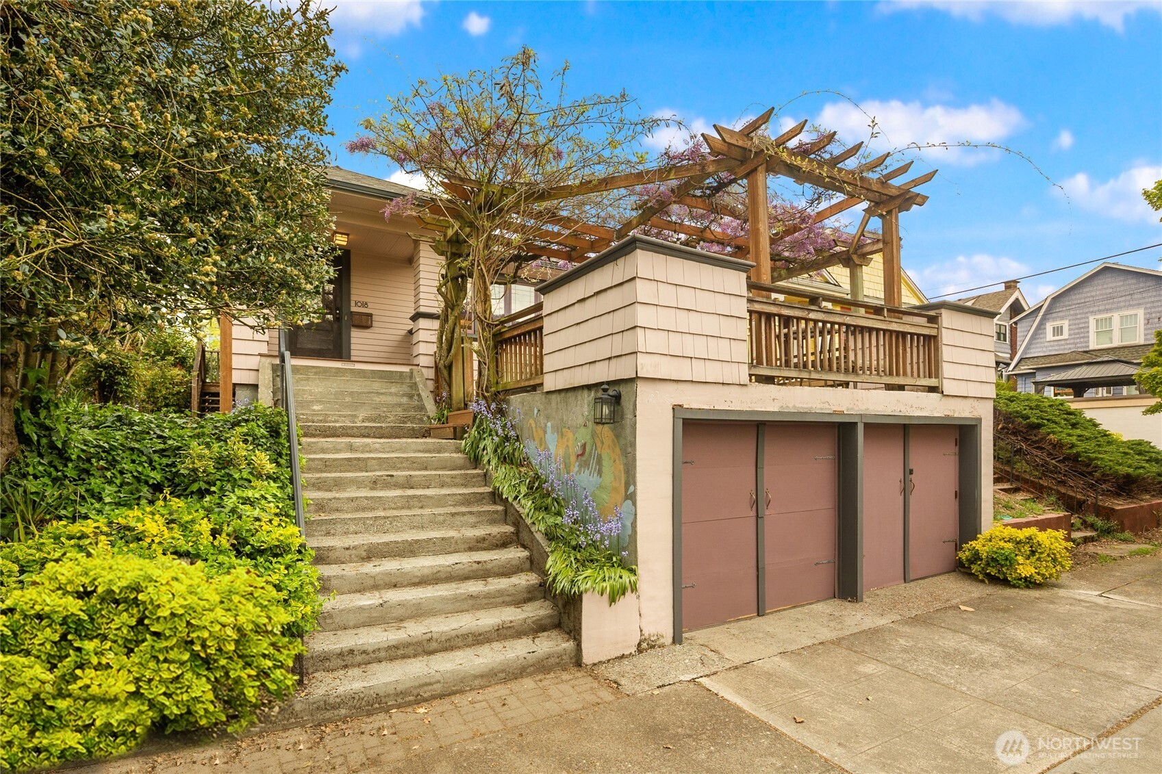 1018 NE 62nd Street , Seattle, WA 98115