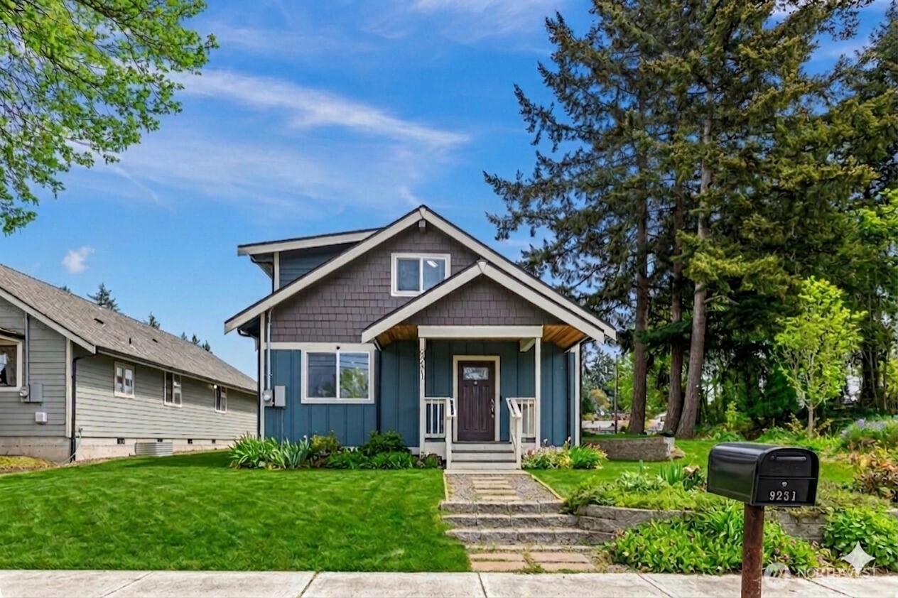 9251 S Park Avenue , Tacoma, WA 98444