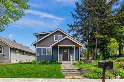 9251 S Park Avenue , Tacoma, WA 98444