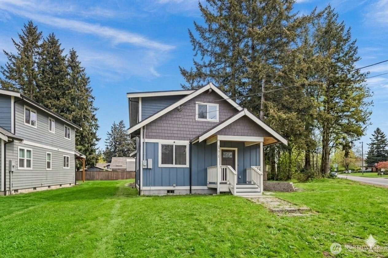 9251 S Park Avenue , Tacoma, WA 98444