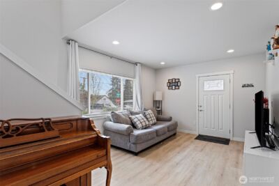 9251 S Park Avenue , Tacoma, WA 98444 - Photo 19