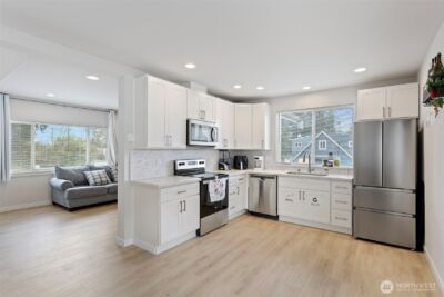 9251 S Park Avenue , Tacoma, WA 98444 - Photo 6