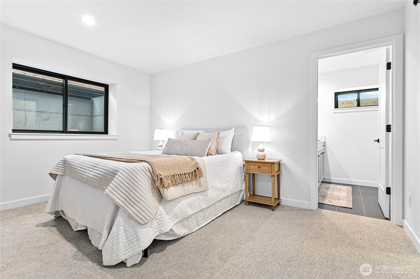 105 S 8th Street #102, Lynden, WA 98264