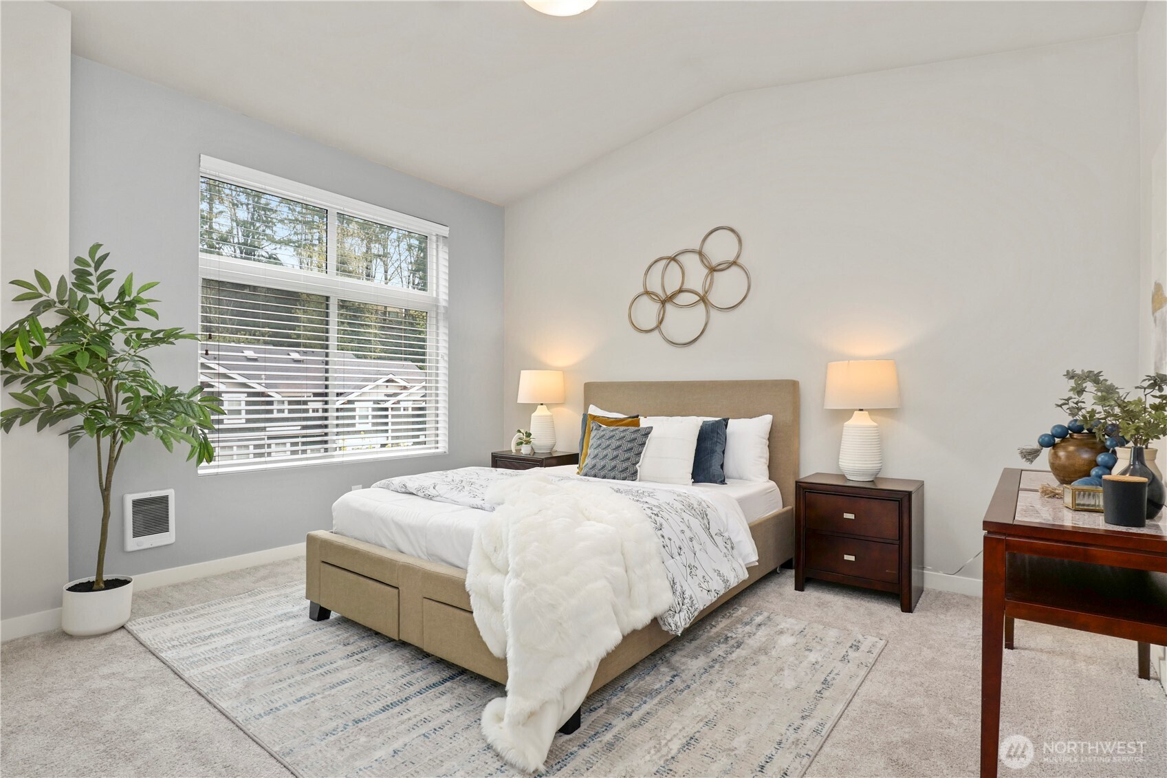 2041 NW Talus Drive #6, Issaquah, WA 98027
