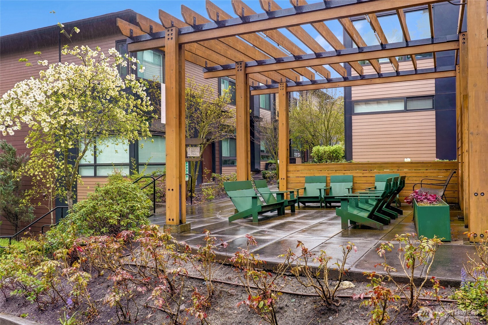 2041 NW Talus Drive #6, Issaquah, WA 98027