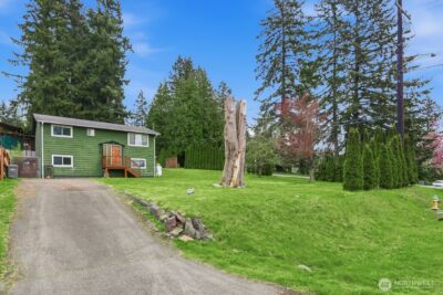 1925 107th Drive SE, Lake Stevens, WA 98258-2008 - Photo 2