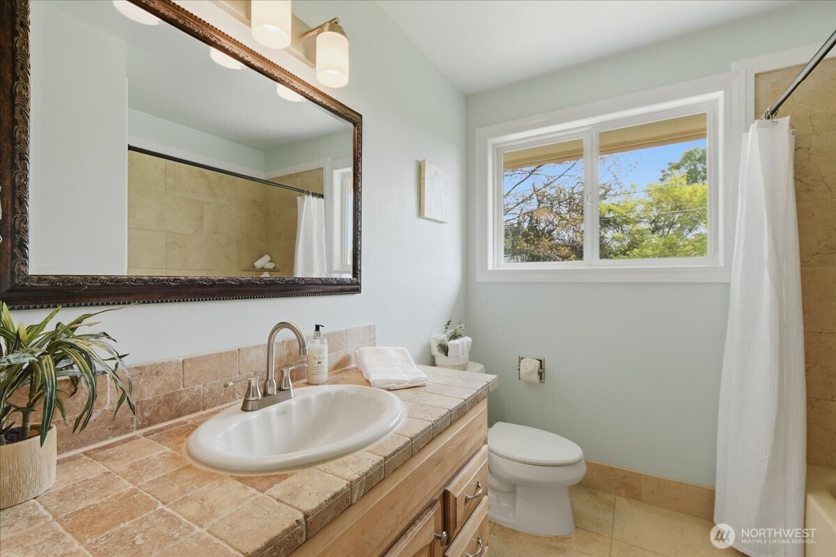 6901 NW Canyon Crest Loop , Vancouver, WA 98665-7434