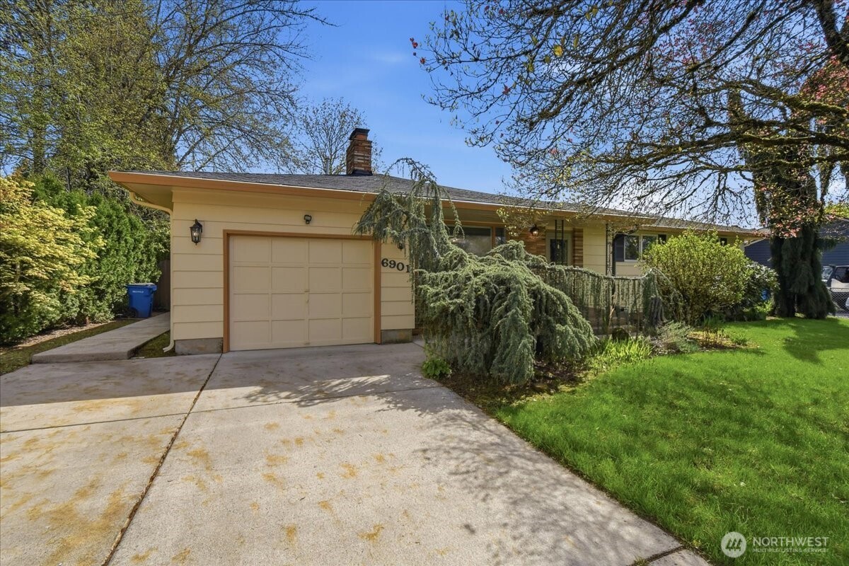 6901 NW Canyon Crest Loop , Vancouver, WA 98665-7434