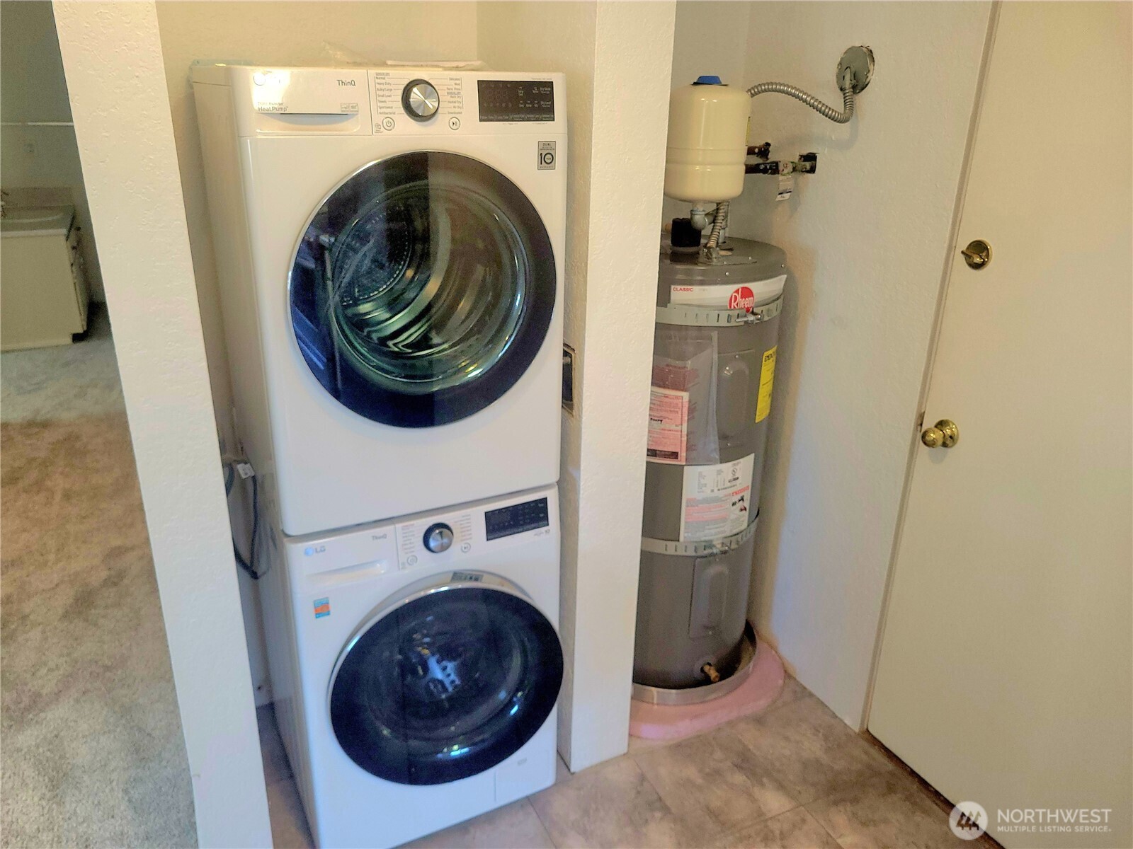 18100 15th Avenue NE #C218, Shoreline, WA 98155-3845
