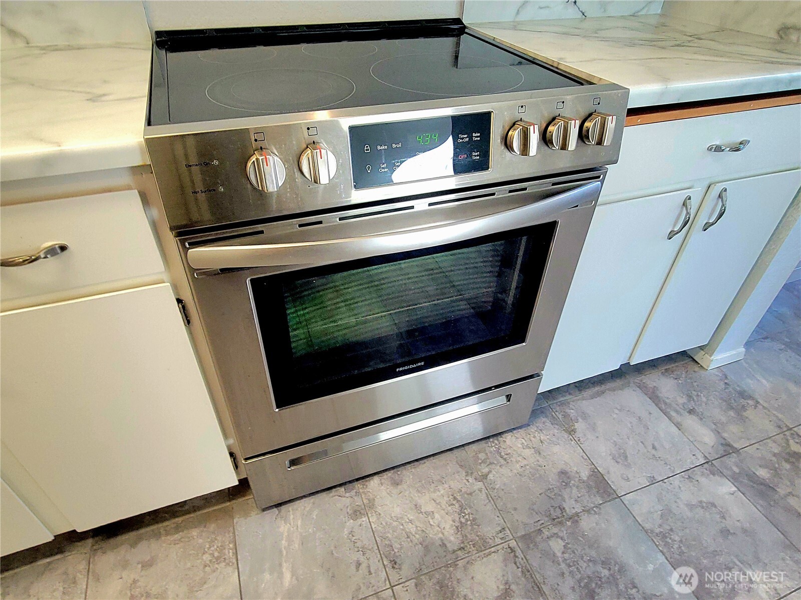 18100 15th Avenue NE #C218, Shoreline, WA 98155-3845