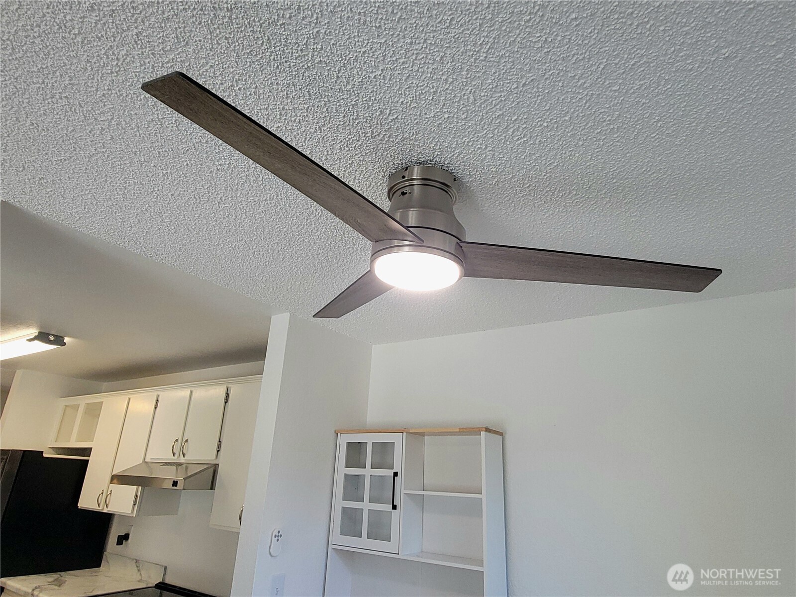 18100 15th Avenue NE #C218, Shoreline, WA 98155-3845