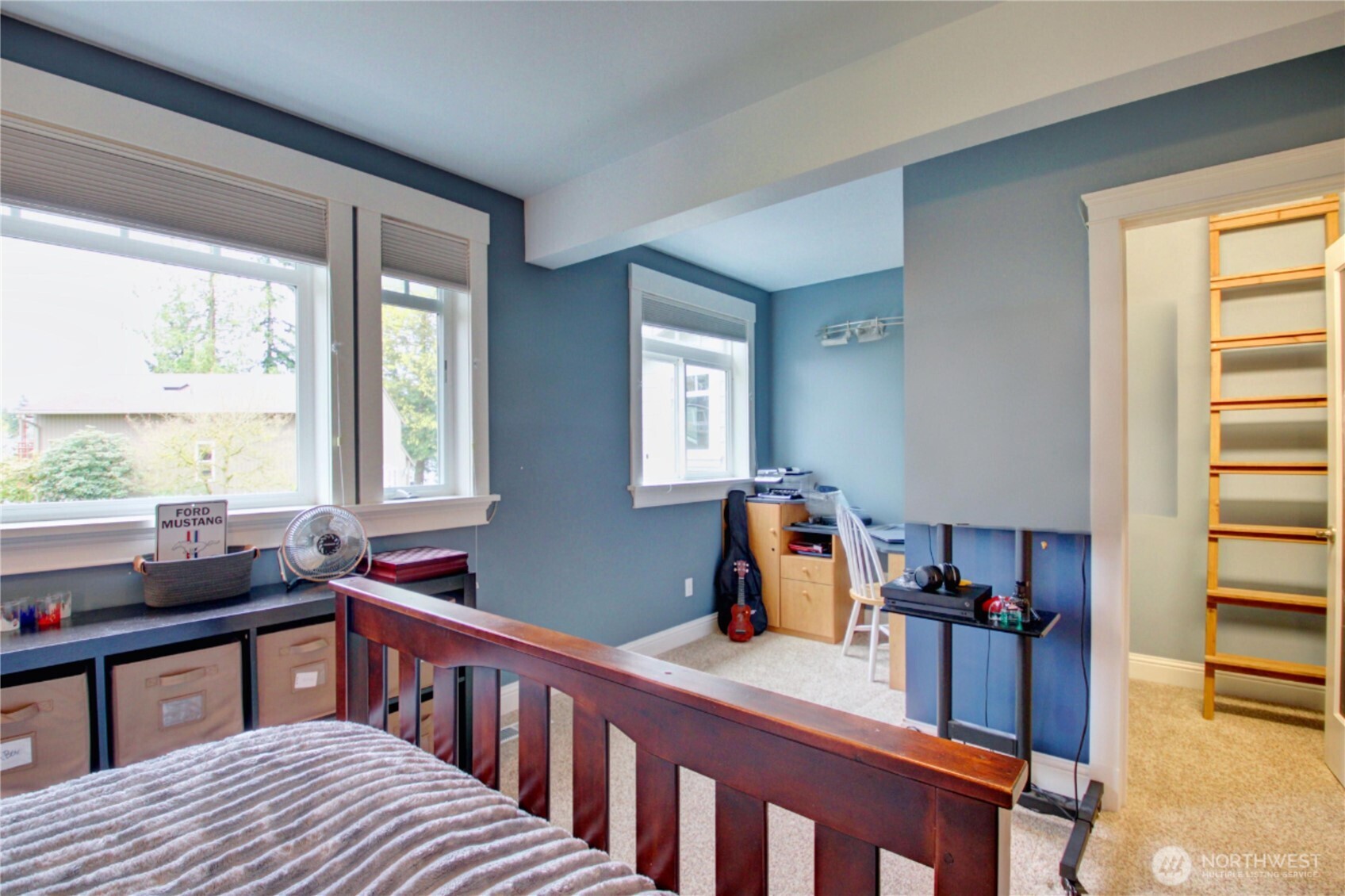 17298 Lake View Boulevard , Mount Vernon, WA 98274