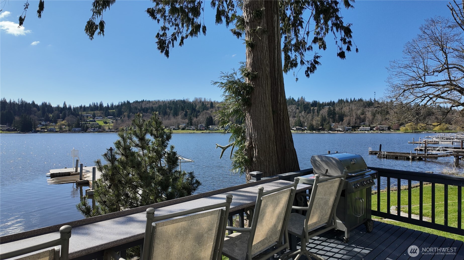17298 Lake View Boulevard , Mount Vernon, WA 98274