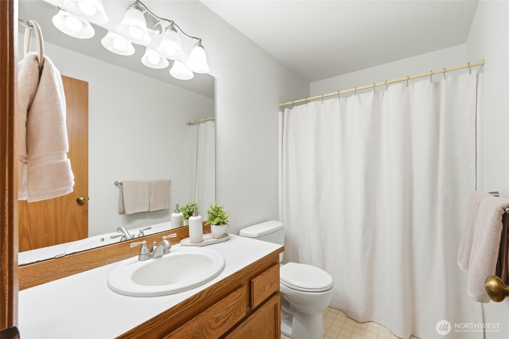 22532 87th Avenue SE, Woodinville, WA 98077