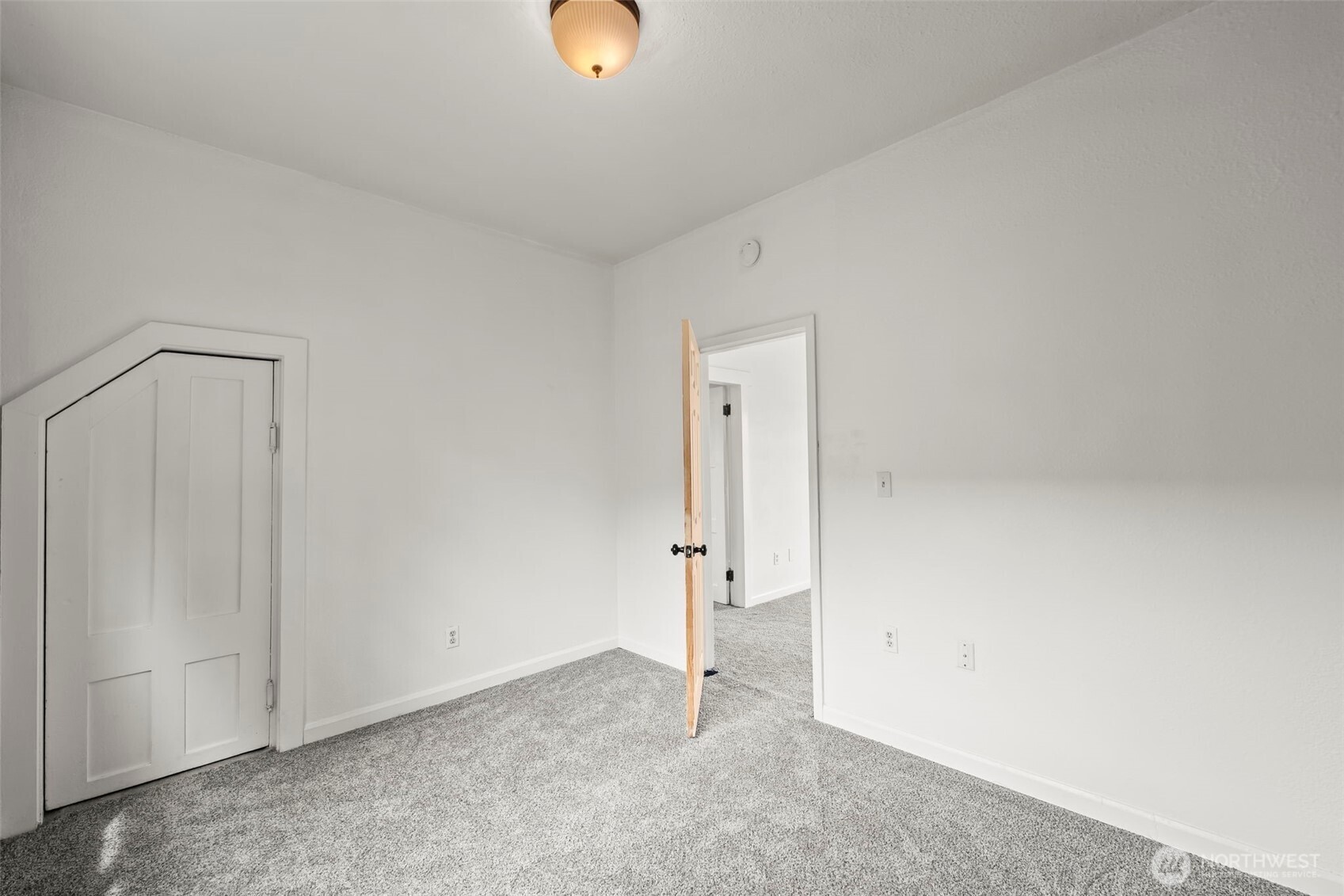 2204 S 12th Street , Tacoma, WA 98405