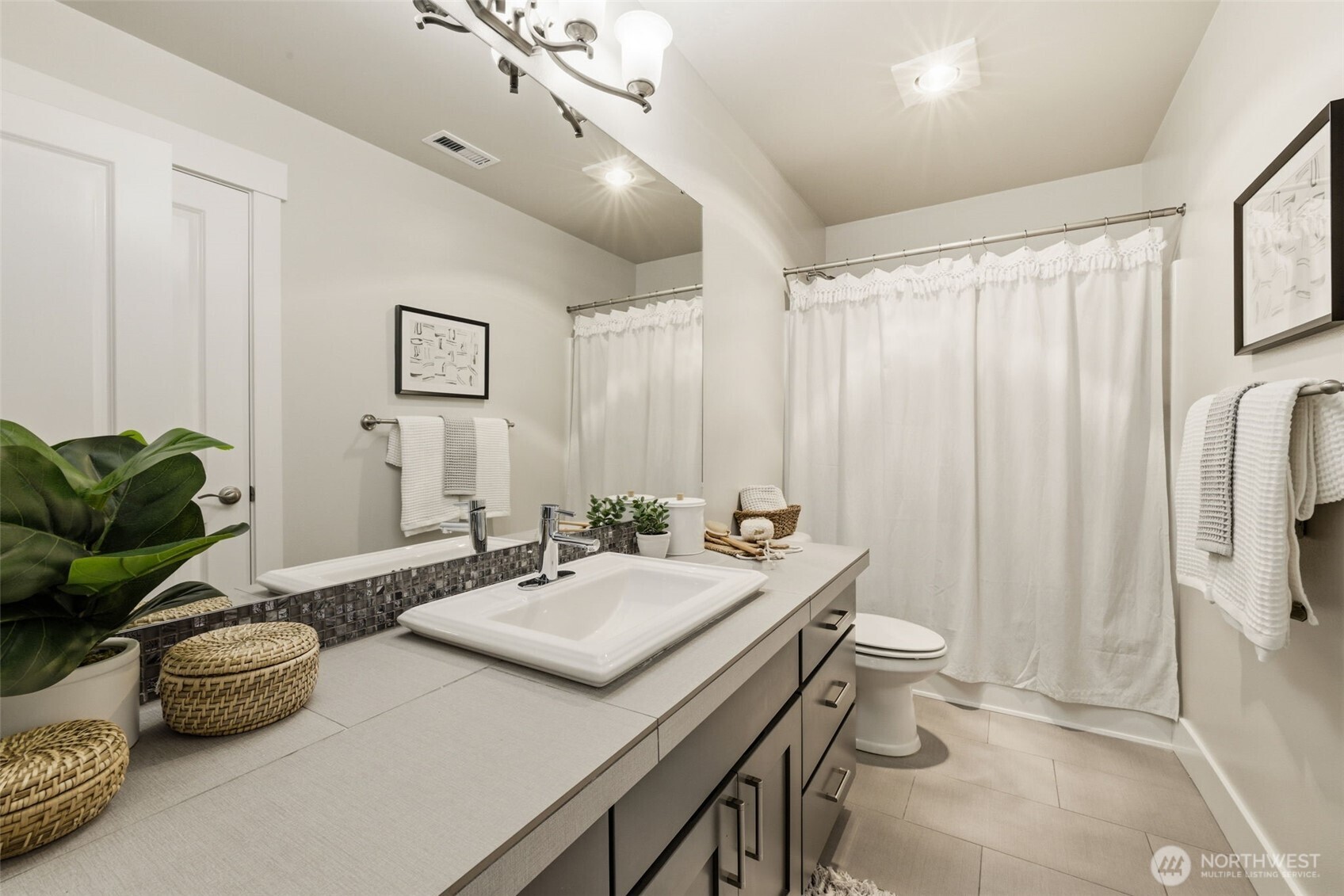 4712 183rd Place SW, Lynnwood, WA 98037