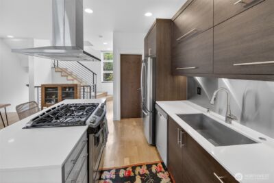 3014 21st Avenue W #A, Seattle, WA 98199 - Photo 5