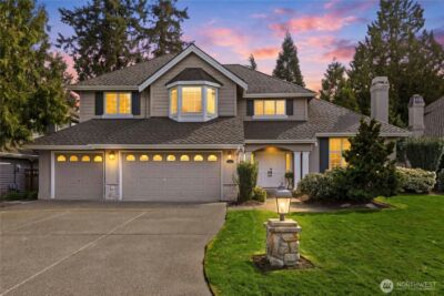21425 SE 34th Place , Sammamish, WA 98075