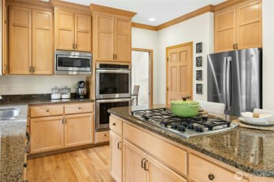 21425 SE 34th Place , Sammamish, WA 98075 - Photo 11