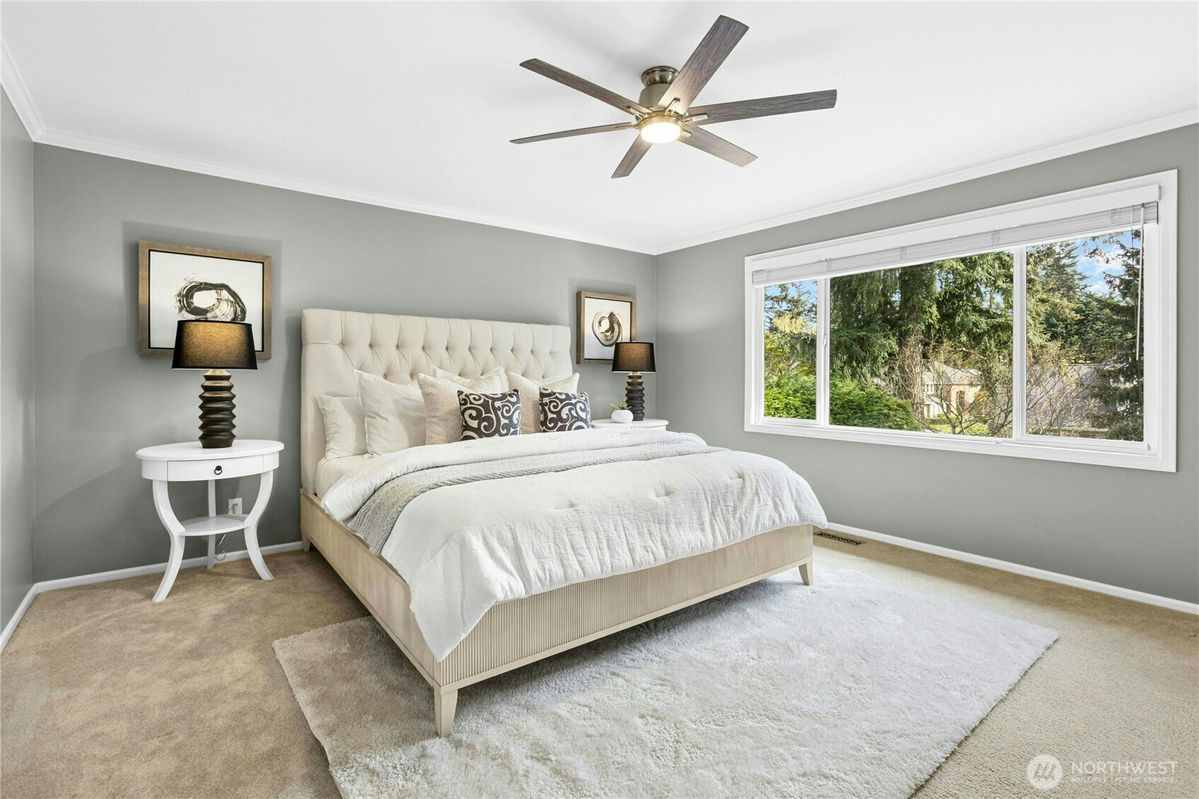 21425 SE 34th Place , Sammamish, WA 98075