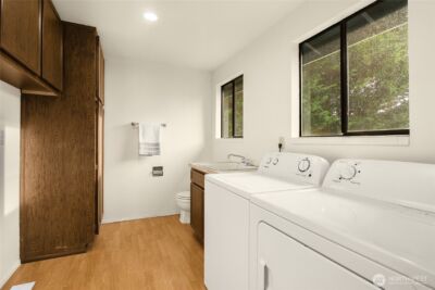 12511 37th Avenue NE, Seattle, WA 98125 - Photo 28
