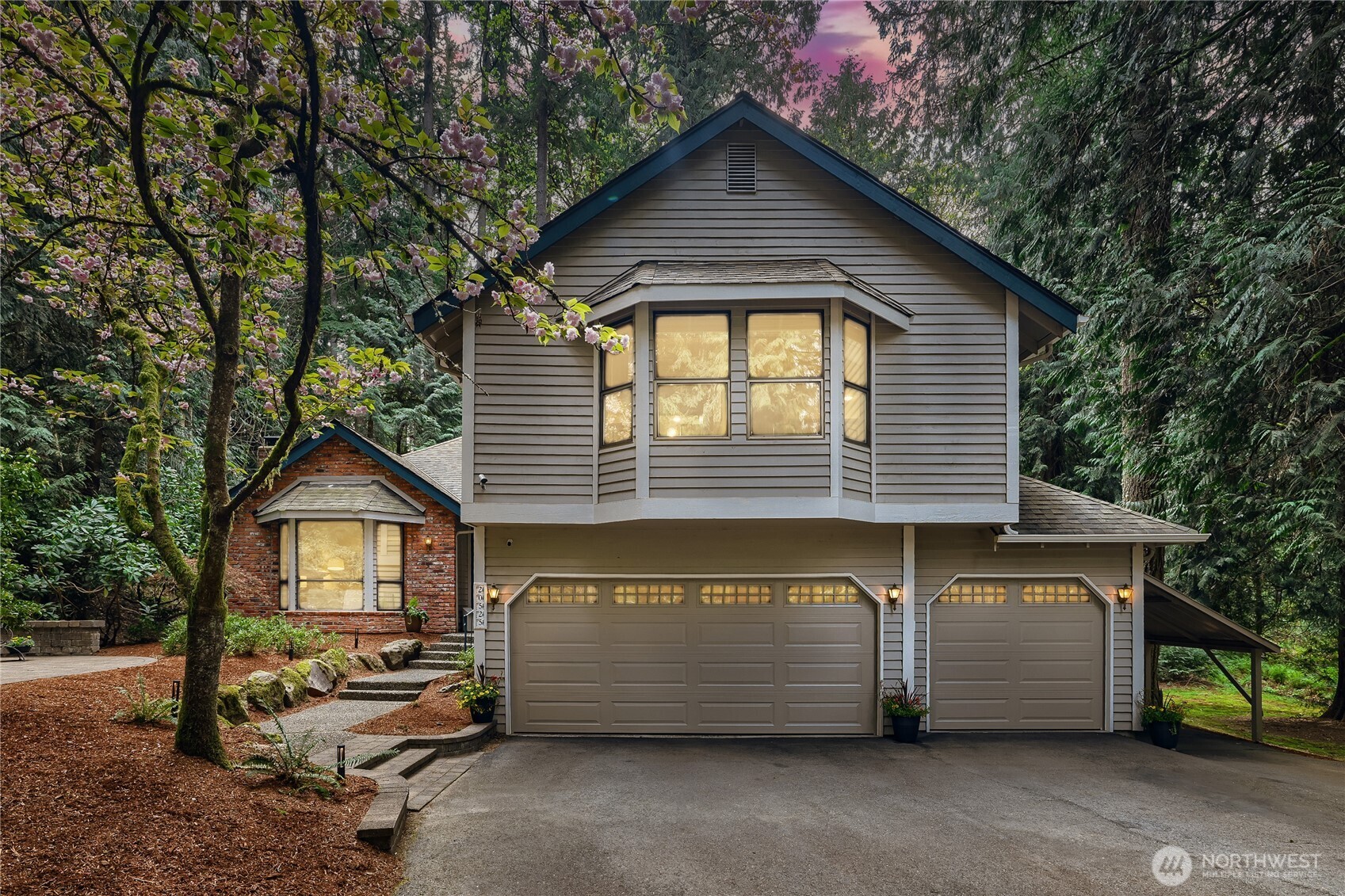 20525 NE 68th Street , Redmond, WA 98053