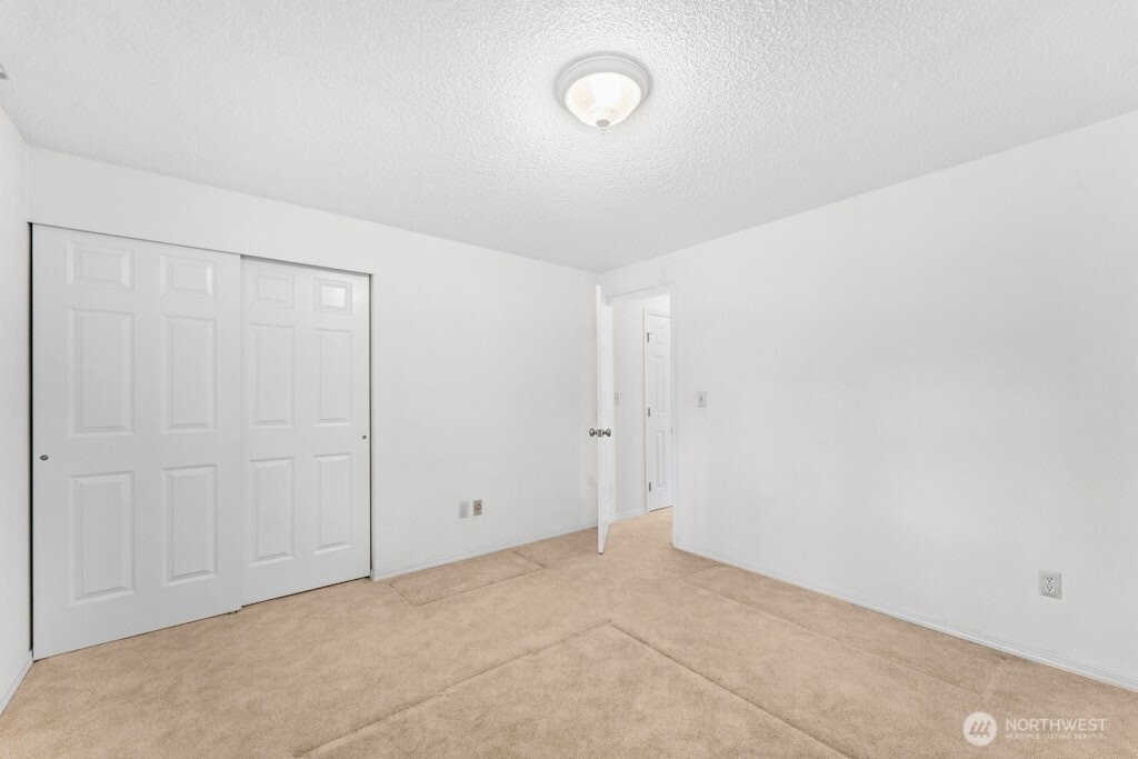 15714 64TH Avenue Ct E, Puyallup, WA 98375