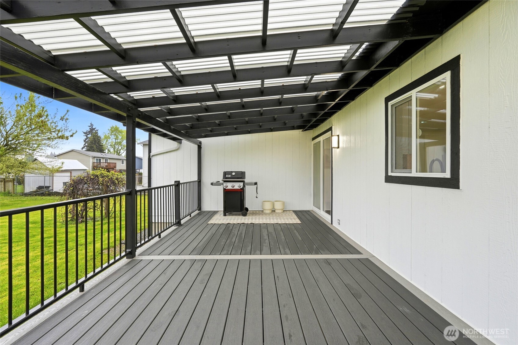 115 1/2 3rd Avenue SW, Pacific, WA 98047