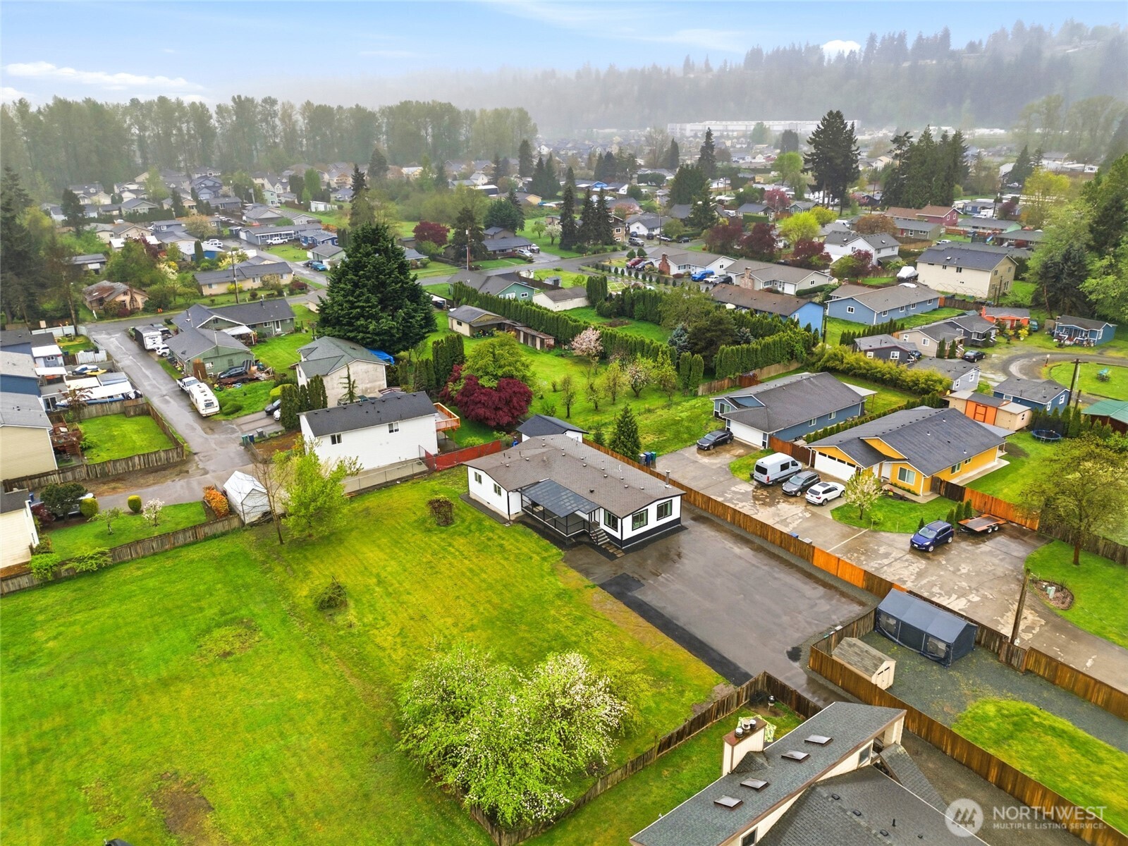 115 1/2 3rd Avenue SW, Pacific, WA 98047