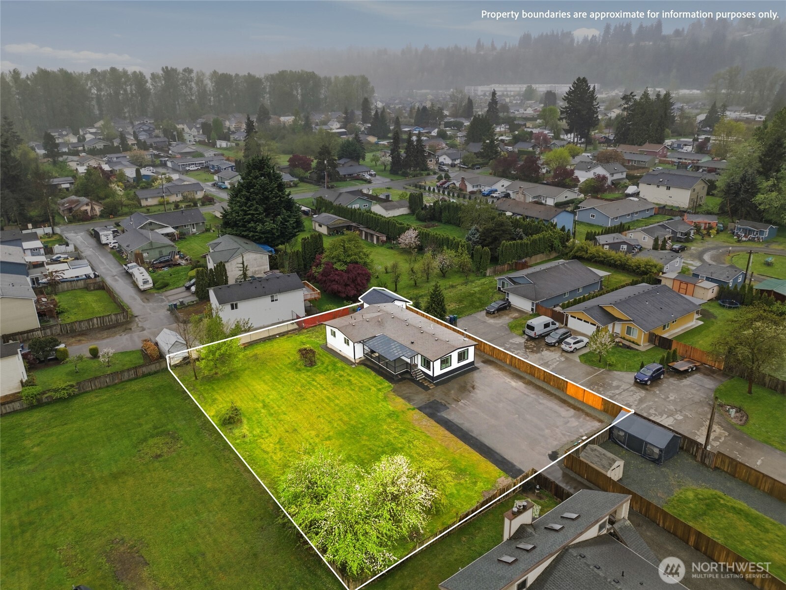 115 1/2 3rd Avenue SW, Pacific, WA 98047