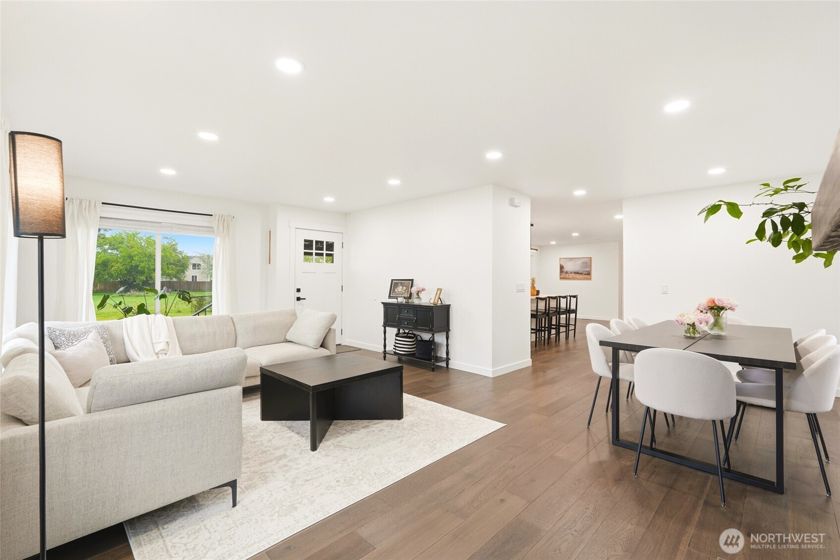 115 1/2 3rd Avenue SW, Pacific, WA 98047