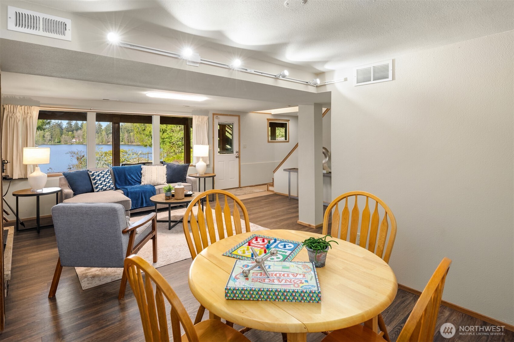 3824 S 348th Street , Auburn, WA 98001