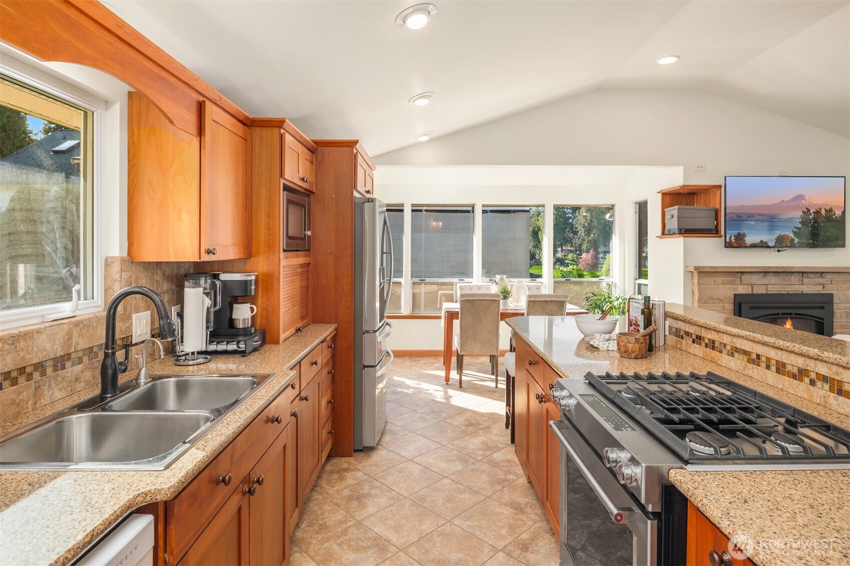 3824 S 348th Street , Auburn, WA 98001
