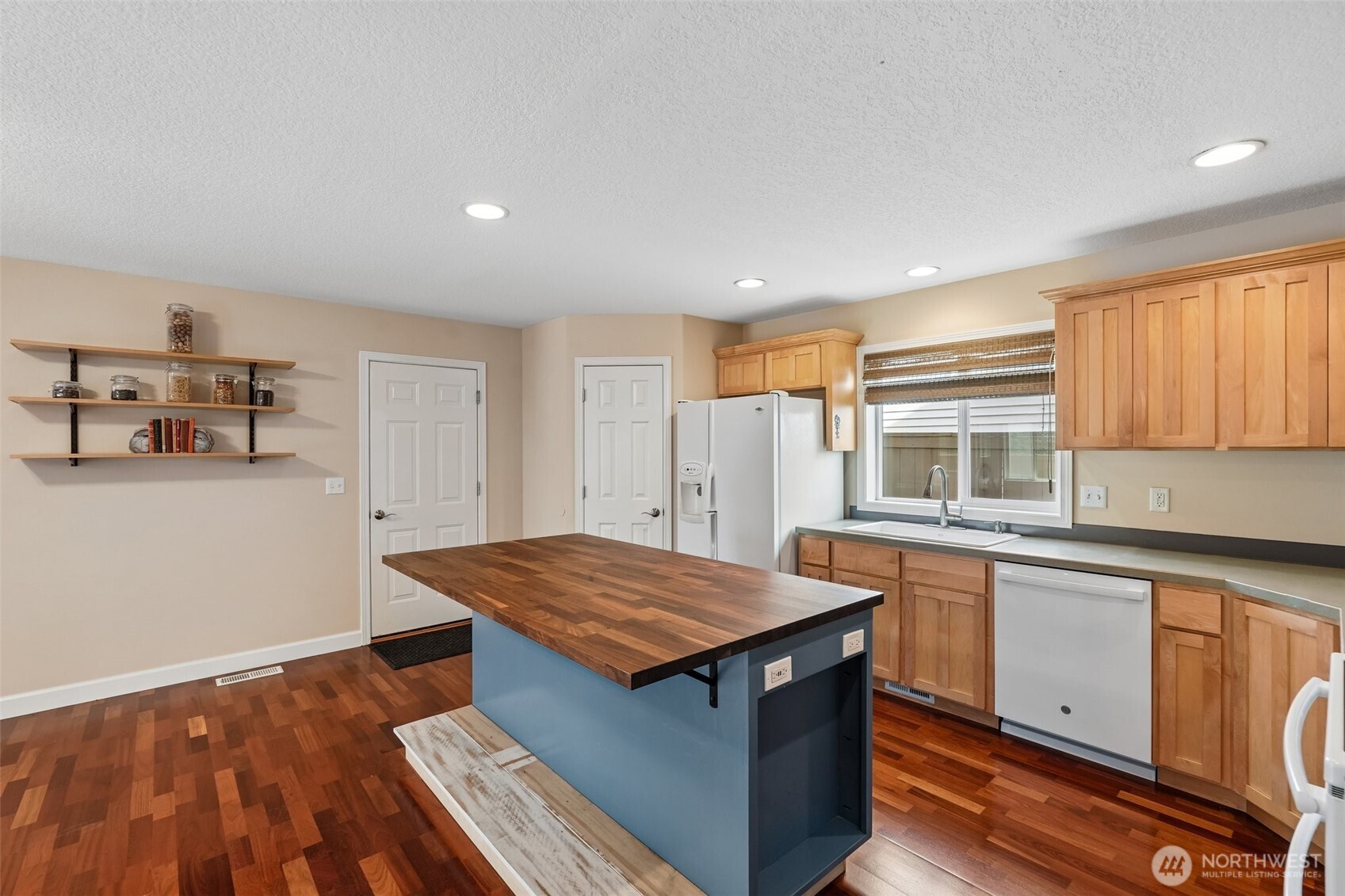 802 NW 17th Avenue , Battle Ground, WA 98604