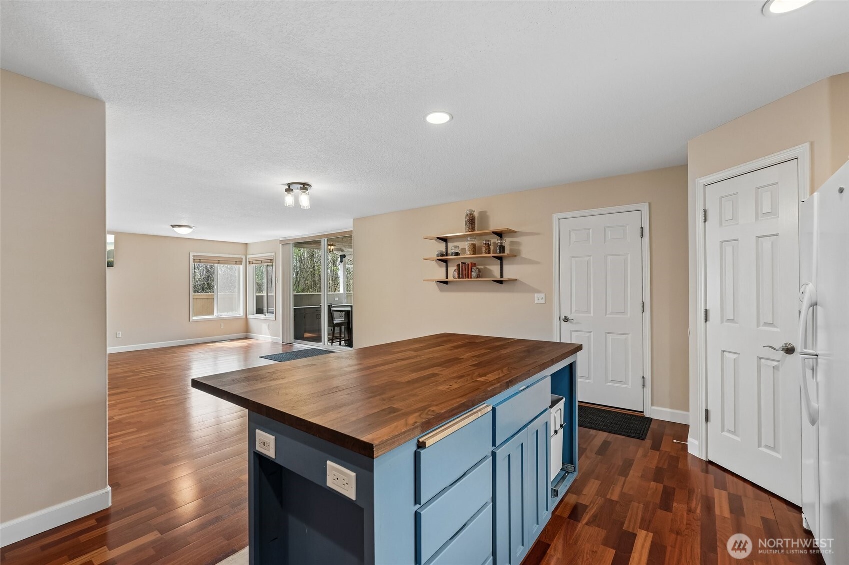 802 NW 17th Avenue , Battle Ground, WA 98604
