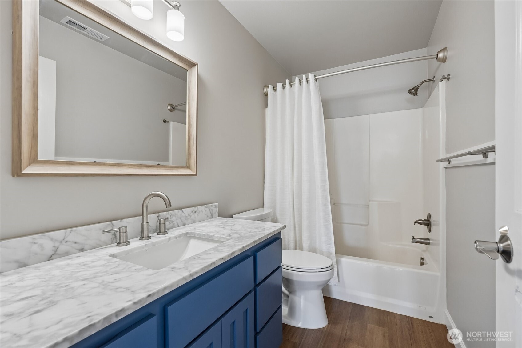 802 NW 17th Avenue , Battle Ground, WA 98604