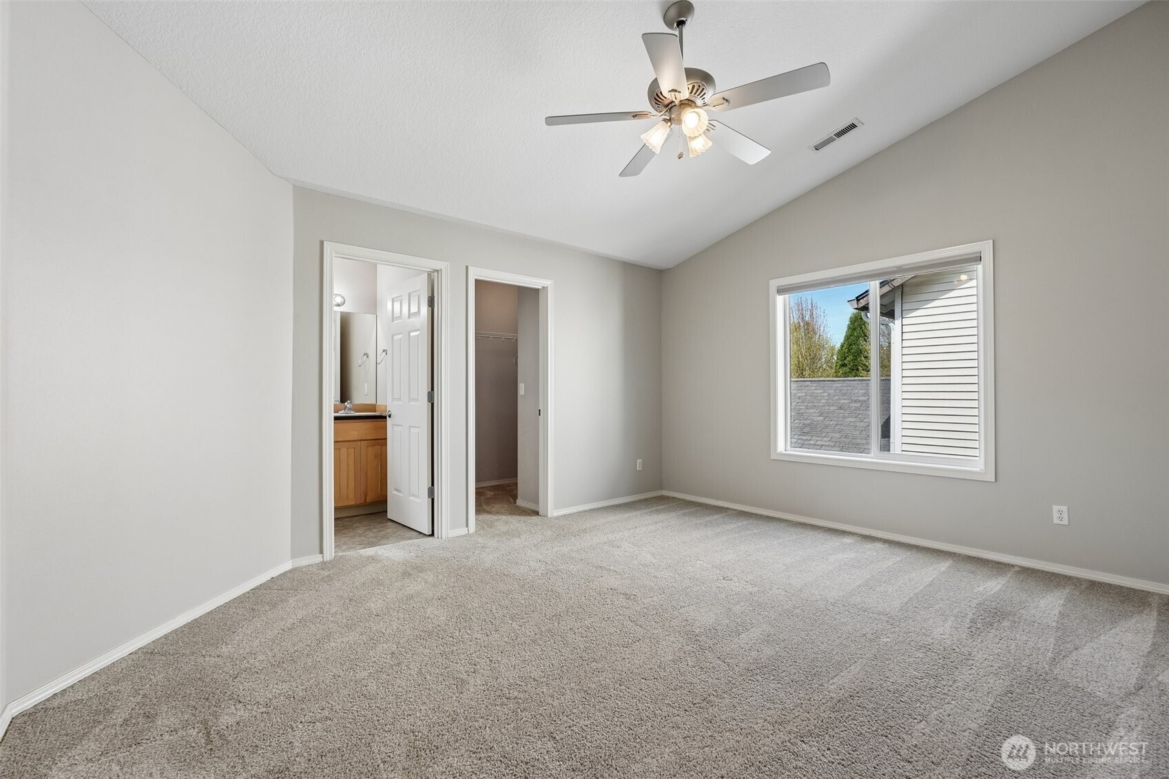 802 NW 17th Avenue , Battle Ground, WA 98604