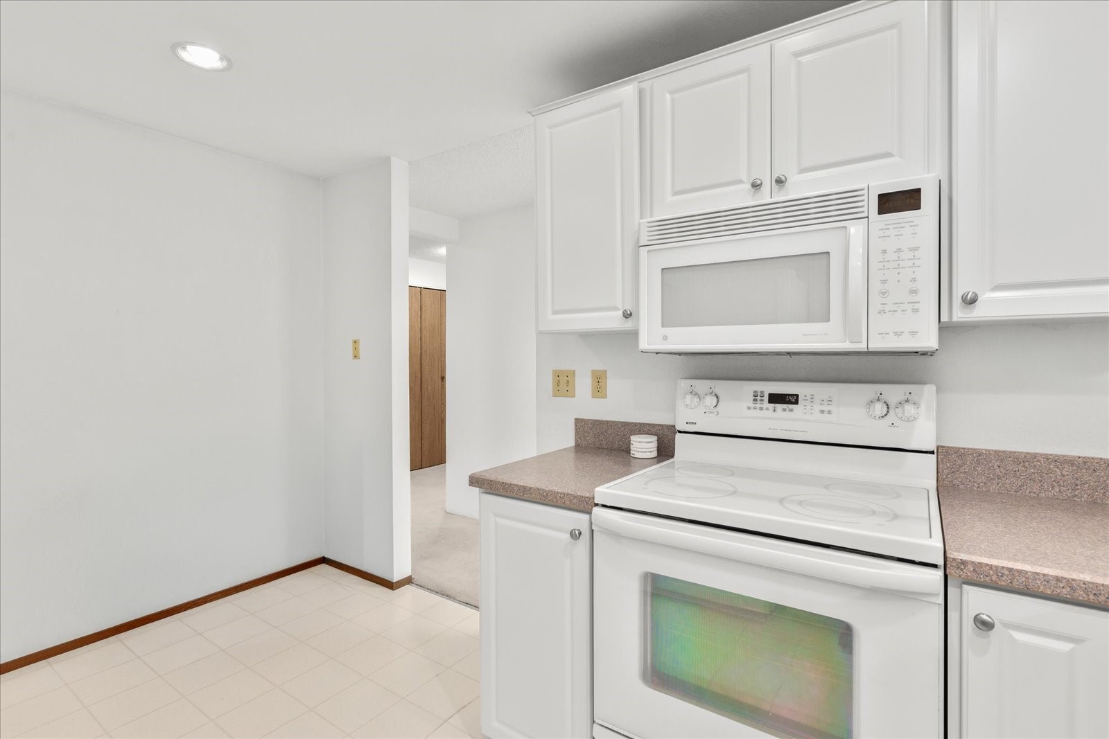 11615 127th Lane NE #A1, Kirkland, WA 98034-8480