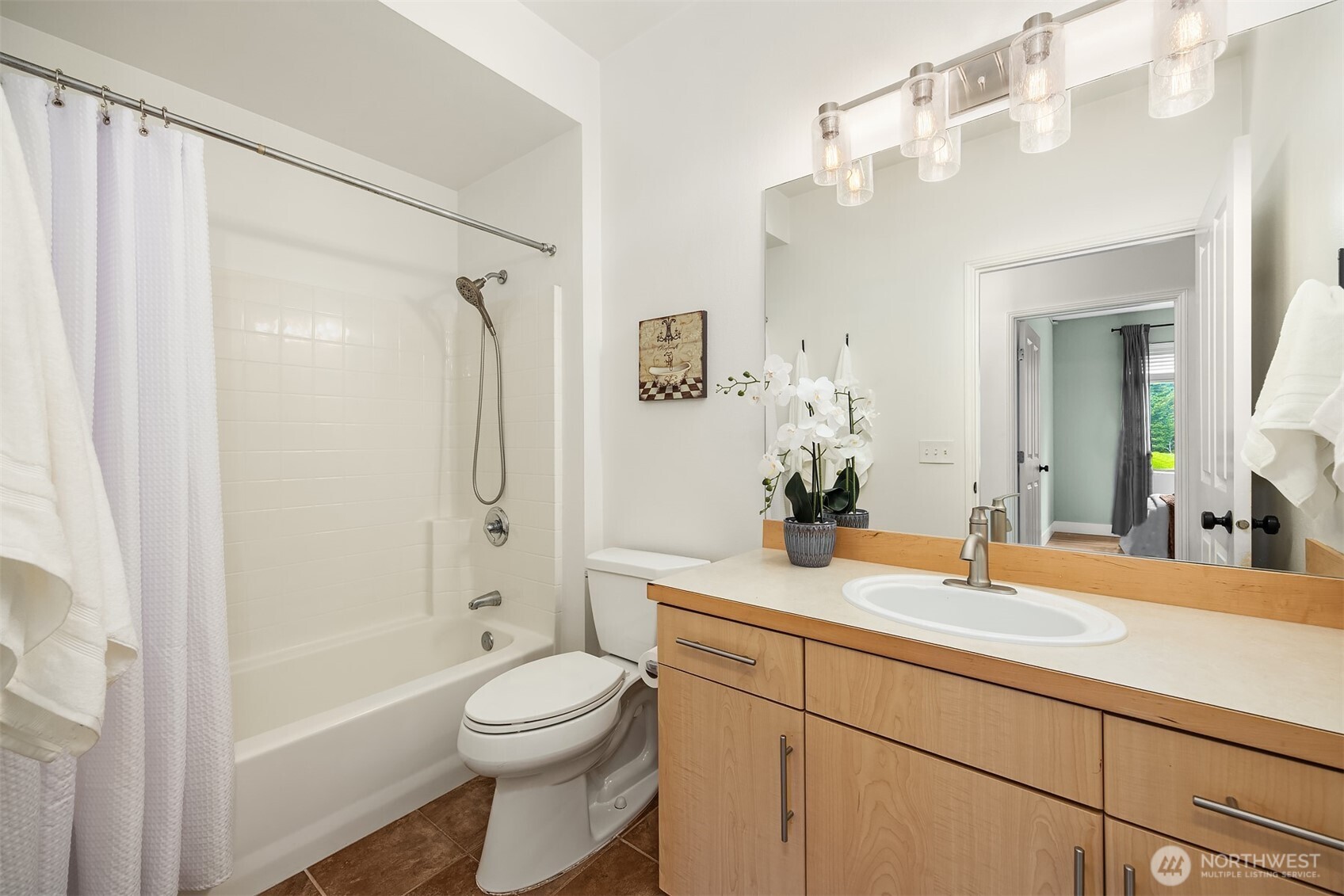 566 241st Lane SE, Sammamish, WA 98074